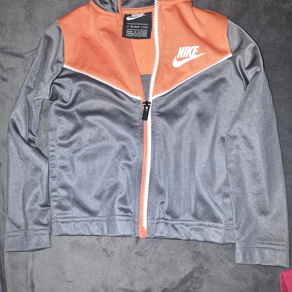 Nike Black and Orange Tracksuit - Picture 5 of 11